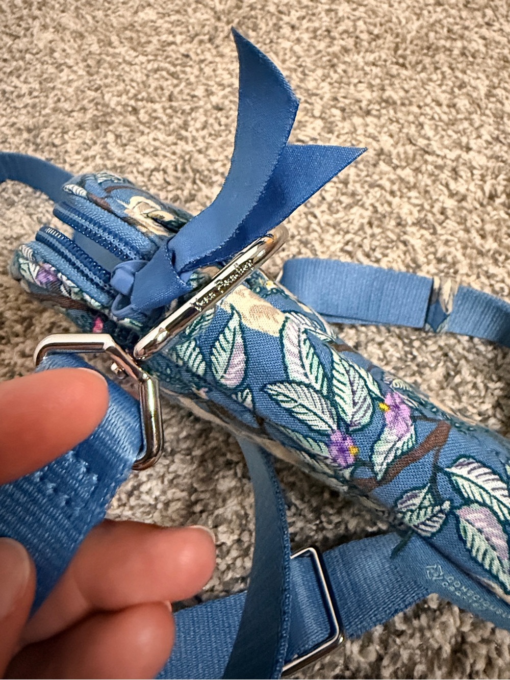 Vera Bradley “Hanging Around" Sloth RFID Crossbody - Picture 7 of 7